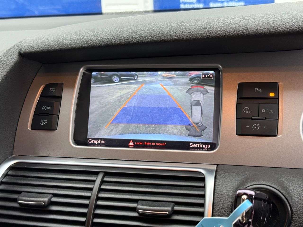 A 2014 AUDI Q7 3.0 TDI V6 S line Plus SUV 5dr Diesel Tiptronic quattro Euro 5 (s/s) (245 p A 2014 AUDI Q7 3.0 TDI V6 S line Plus SUV 5dr Diesel Tiptronic quattro Euro 5 (s/s) (245 p