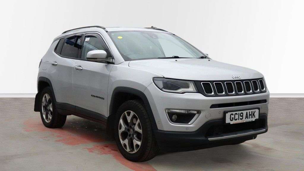 A 2019 JEEP COMPASS 1.4T MultiAirII Limited SUV 5dr Petrol Auto 4WD Euro 6 (s/s) (170 ps) LEATH A 2019 JEEP COMPASS 1.4T MultiAirII Limited SUV 5dr Petrol Auto 4WD Euro 6 (s/s) (170 ps) LEATH