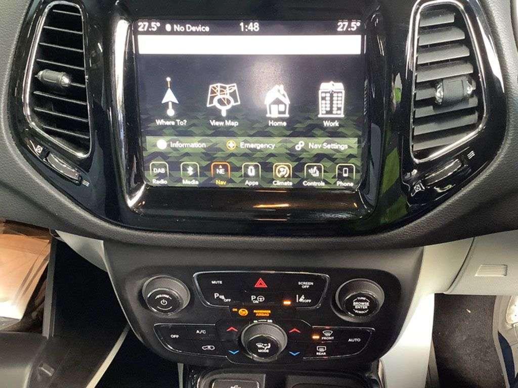 A 2019 JEEP COMPASS 1.4T MultiAirII Limited SUV 5dr Petrol Auto 4WD Euro 6 (s/s) (170 ps) LEATH A 2019 JEEP COMPASS 1.4T MultiAirII Limited SUV 5dr Petrol Auto 4WD Euro 6 (s/s) (170 ps) LEATH