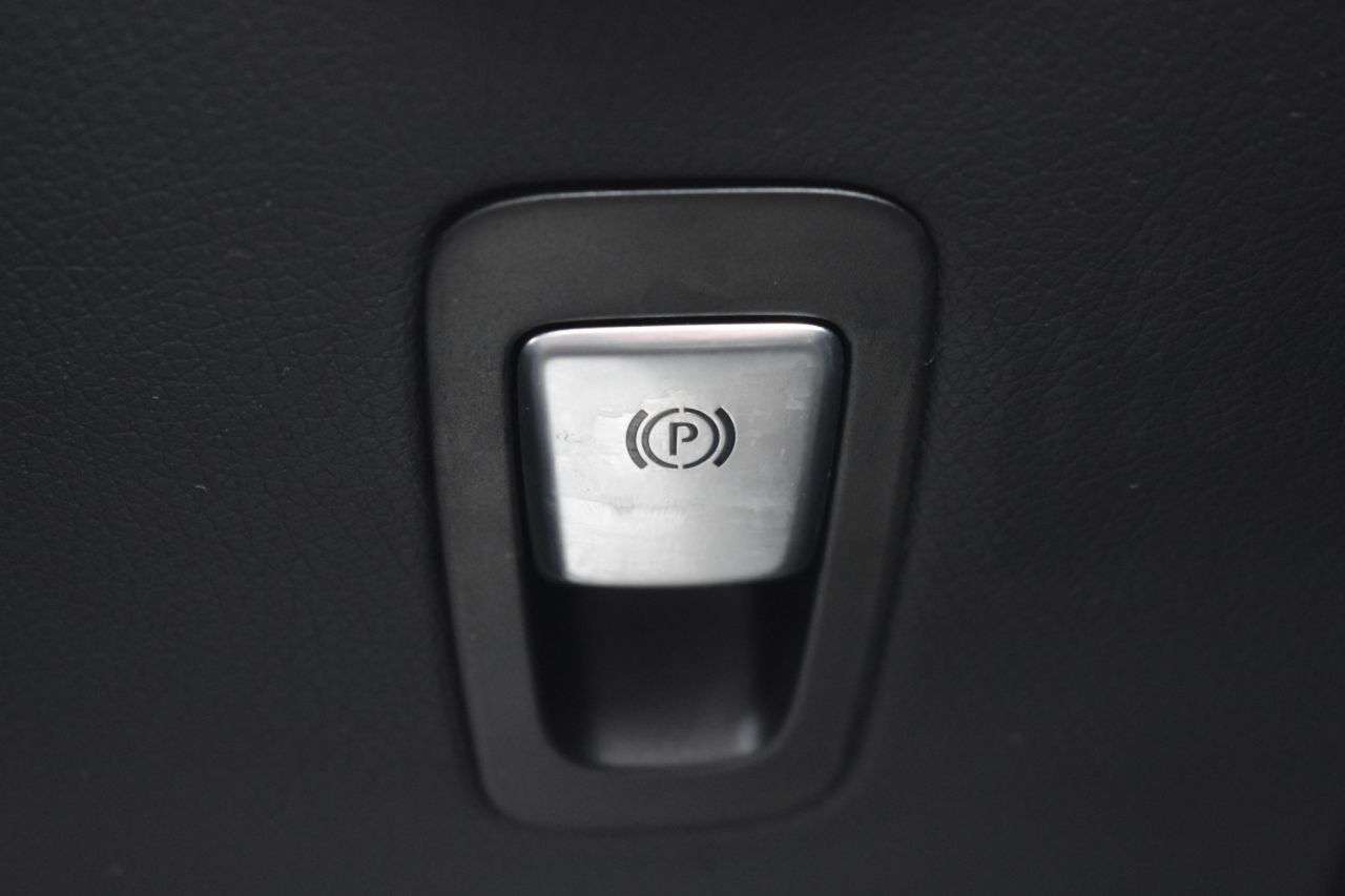 2023 MERCEDES-BENZ EQC 2023 MERCEDES-BENZ EQC