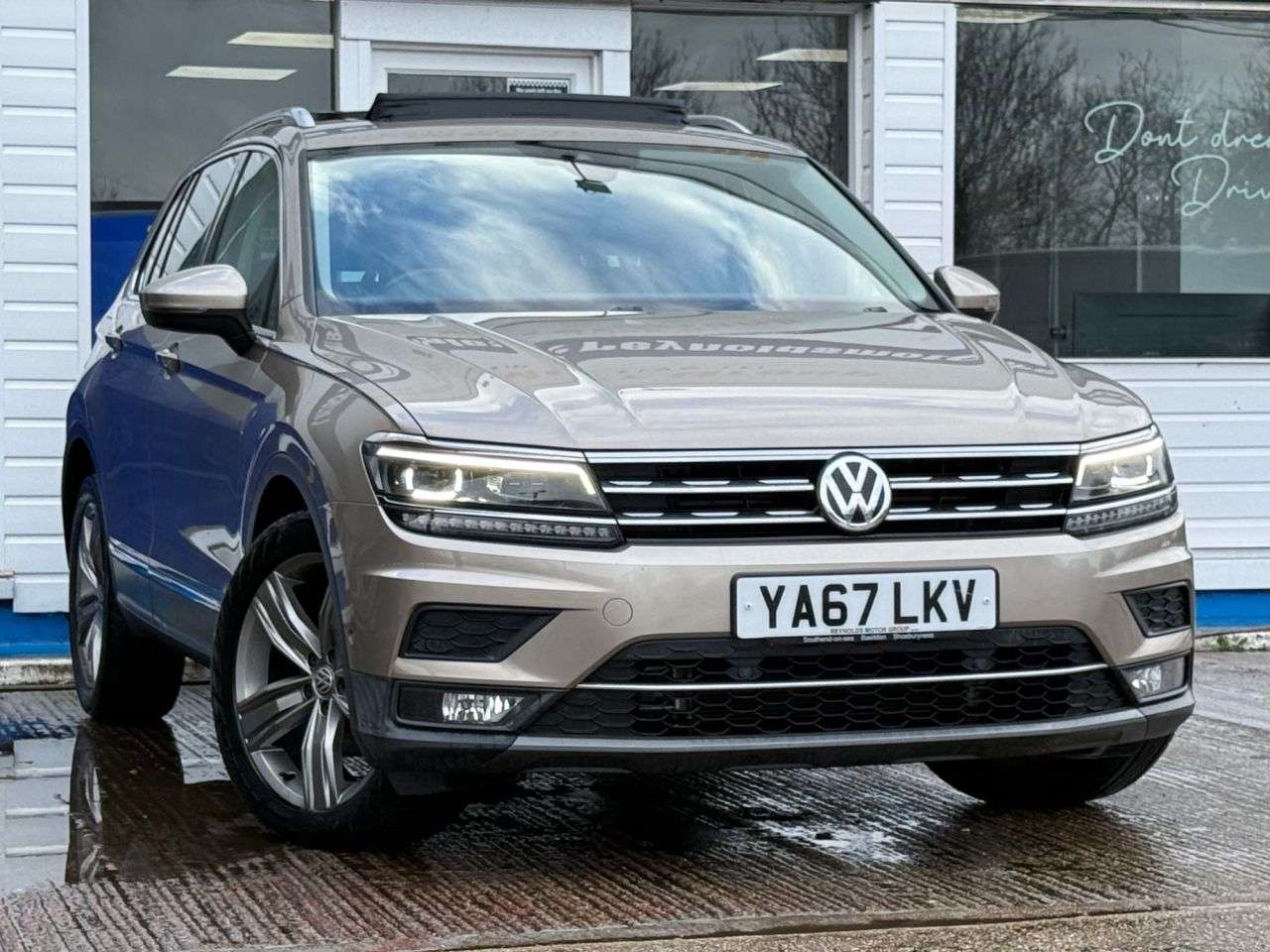 2017 VOLKSWAGEN TIGUAN 2017 VOLKSWAGEN TIGUAN