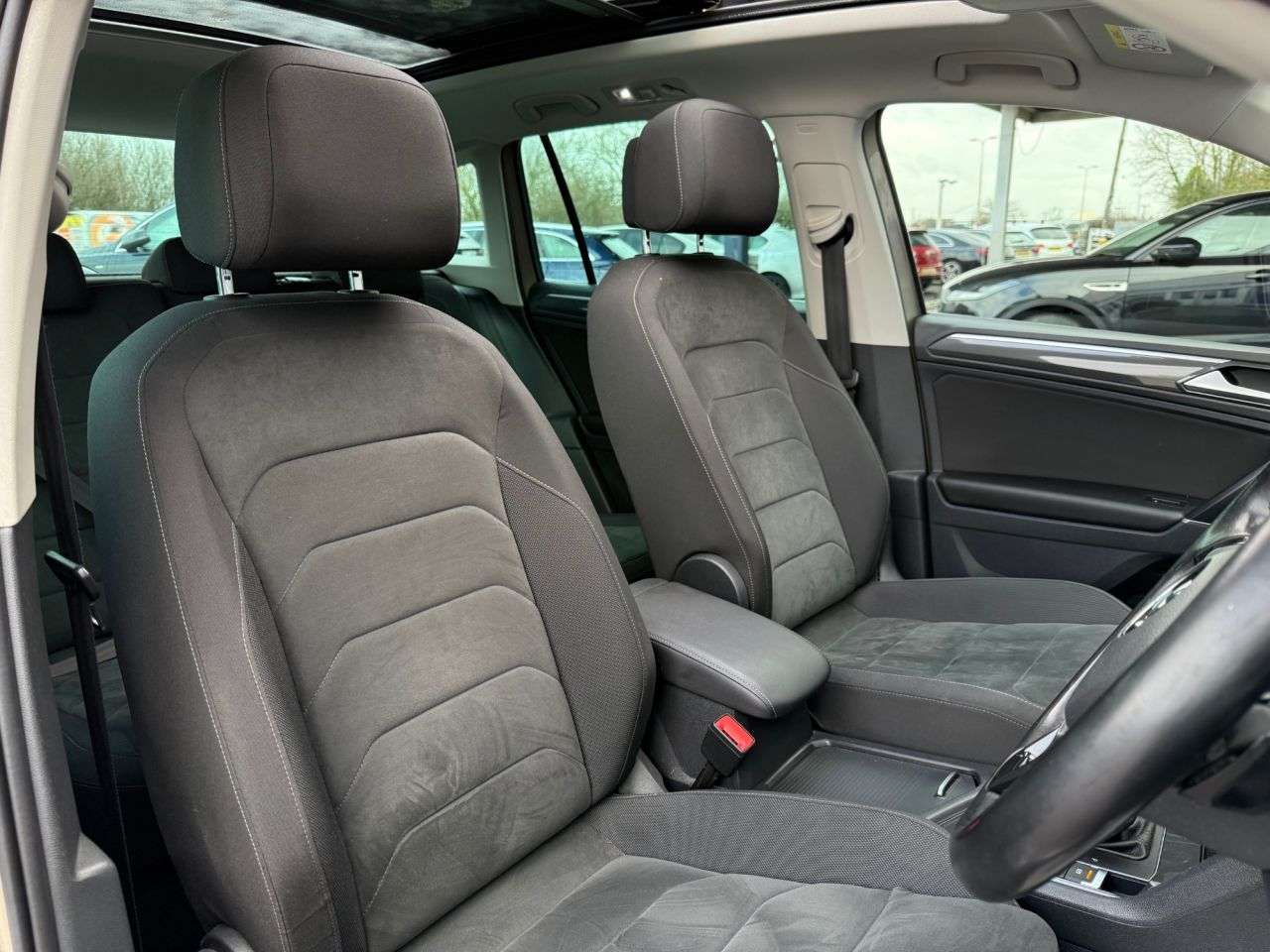 2017 VOLKSWAGEN TIGUAN 2017 VOLKSWAGEN TIGUAN