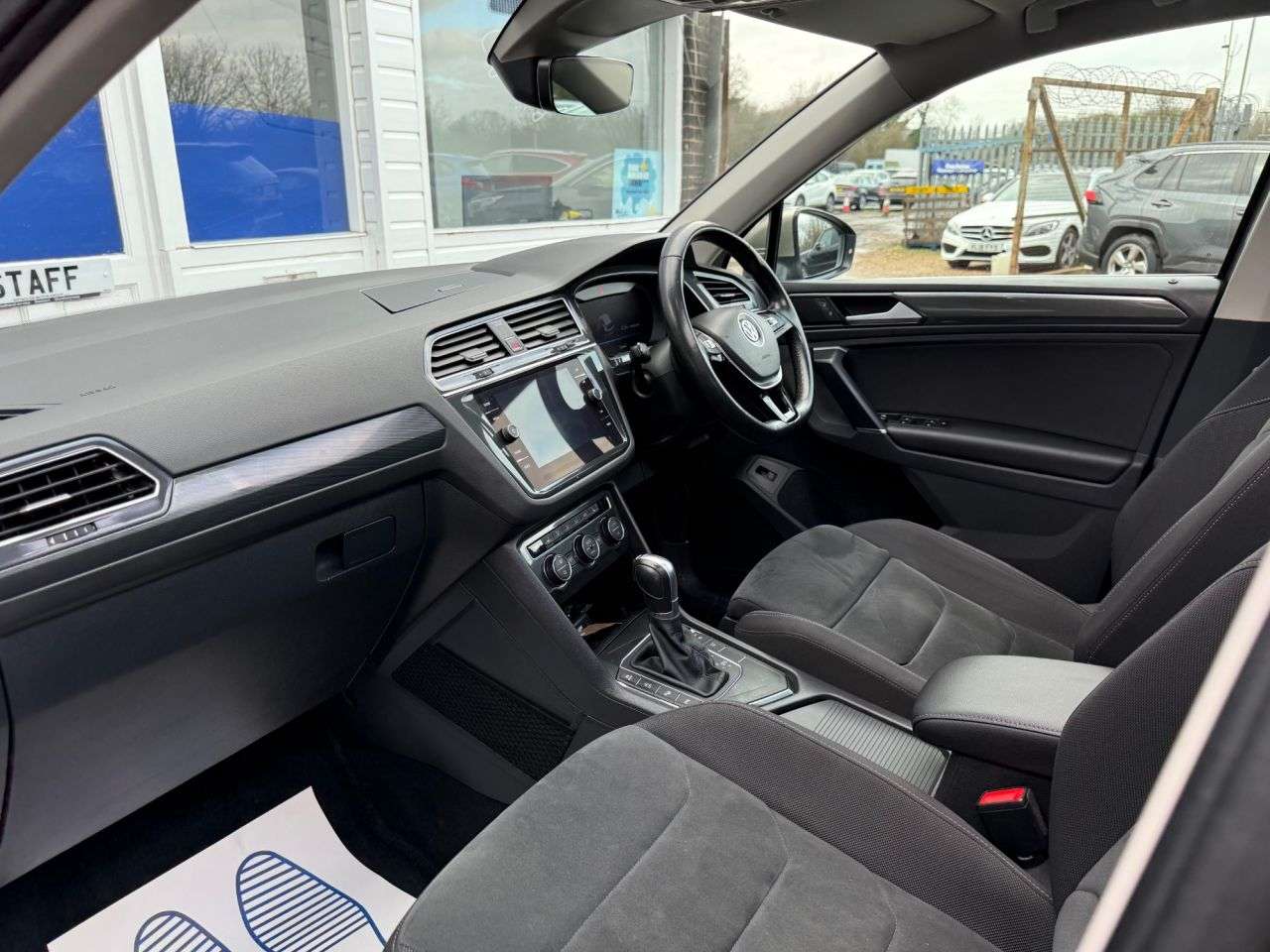 2017 VOLKSWAGEN TIGUAN 2017 VOLKSWAGEN TIGUAN
