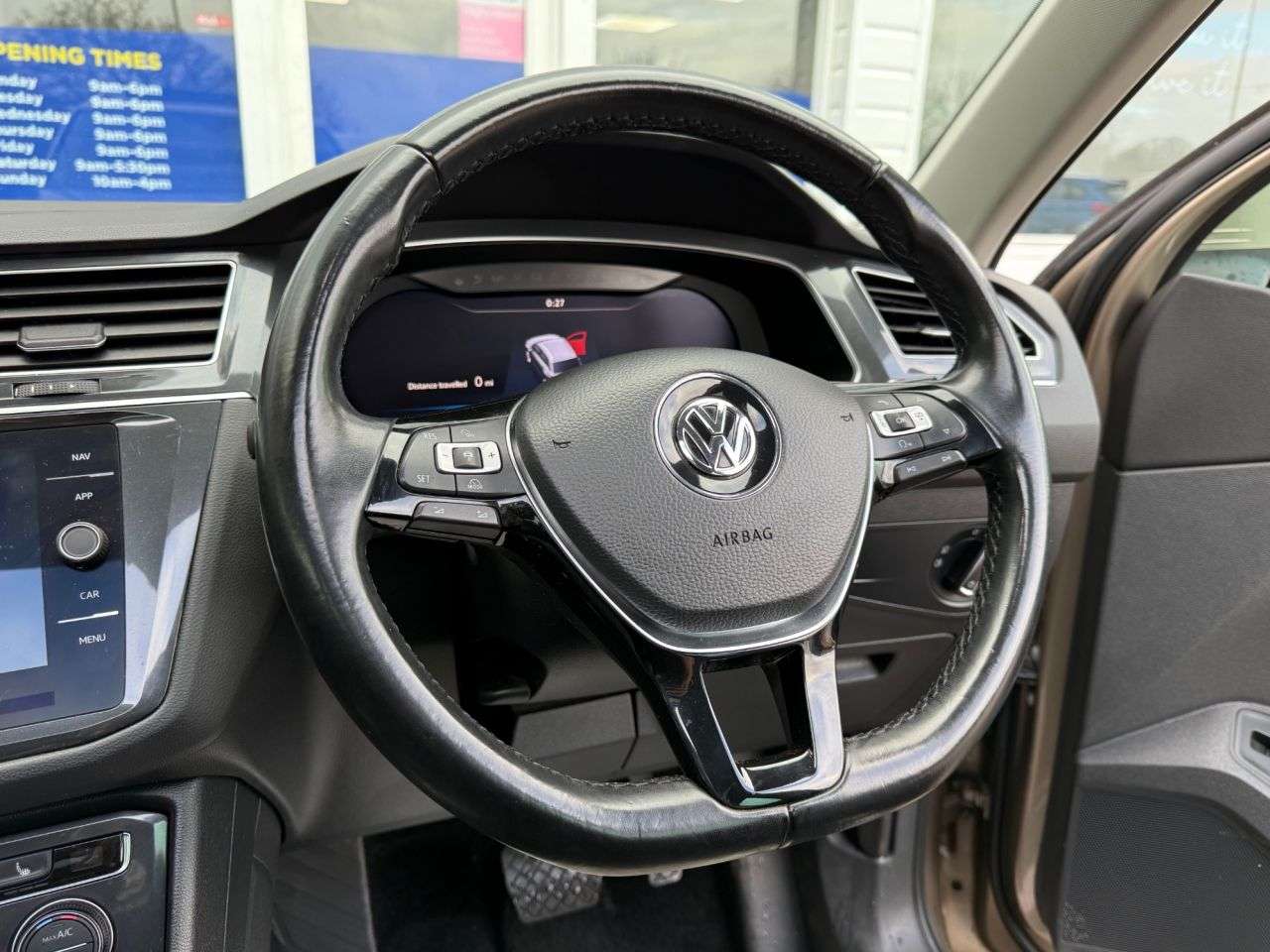 2017 VOLKSWAGEN TIGUAN 2017 VOLKSWAGEN TIGUAN