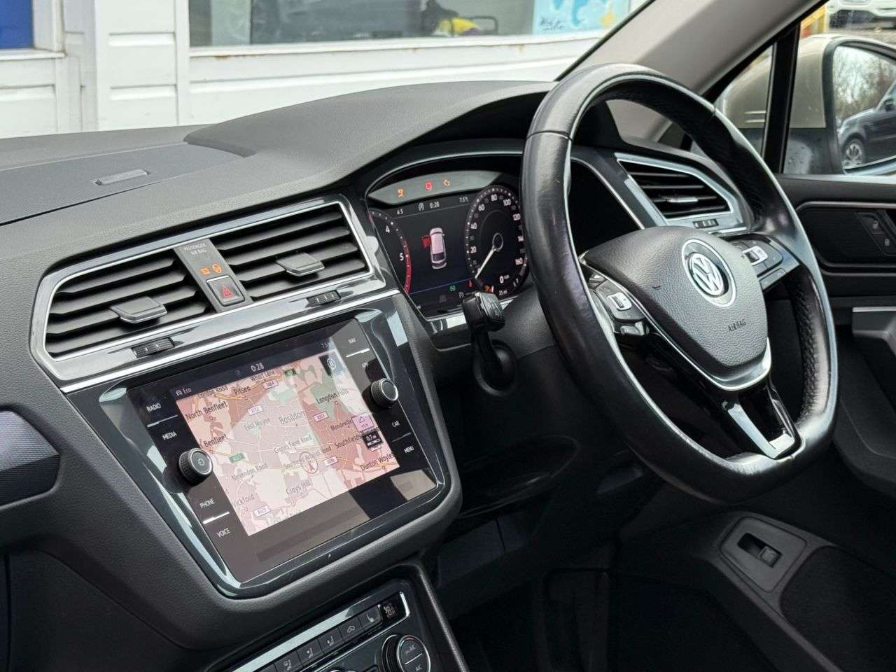 2017 VOLKSWAGEN TIGUAN 2017 VOLKSWAGEN TIGUAN