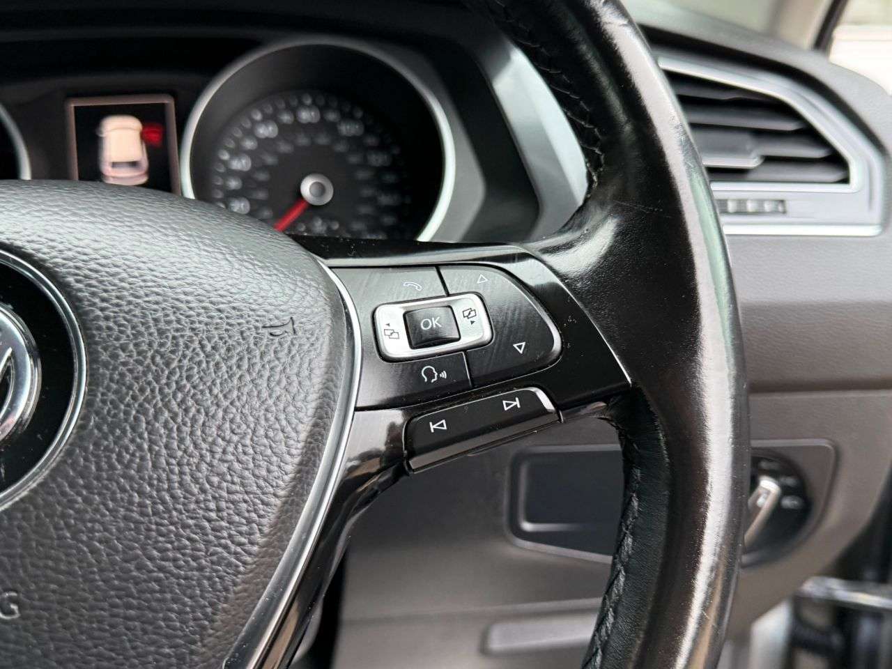 2018 VOLKSWAGEN TIGUAN 2018 VOLKSWAGEN TIGUAN