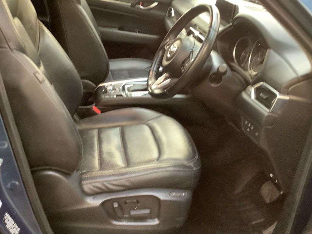 A 2018 MAZDA CX-5 2.0 SKYACTIV-G Sport Nav+ SUV 5dr Petrol Auto Euro 6 (s/s) (165 ps) HDD NAV A 2018 MAZDA CX-5 2.0 SKYACTIV-G Sport Nav+ SUV 5dr Petrol Auto Euro 6 (s/s) (165 ps) HDD NAV