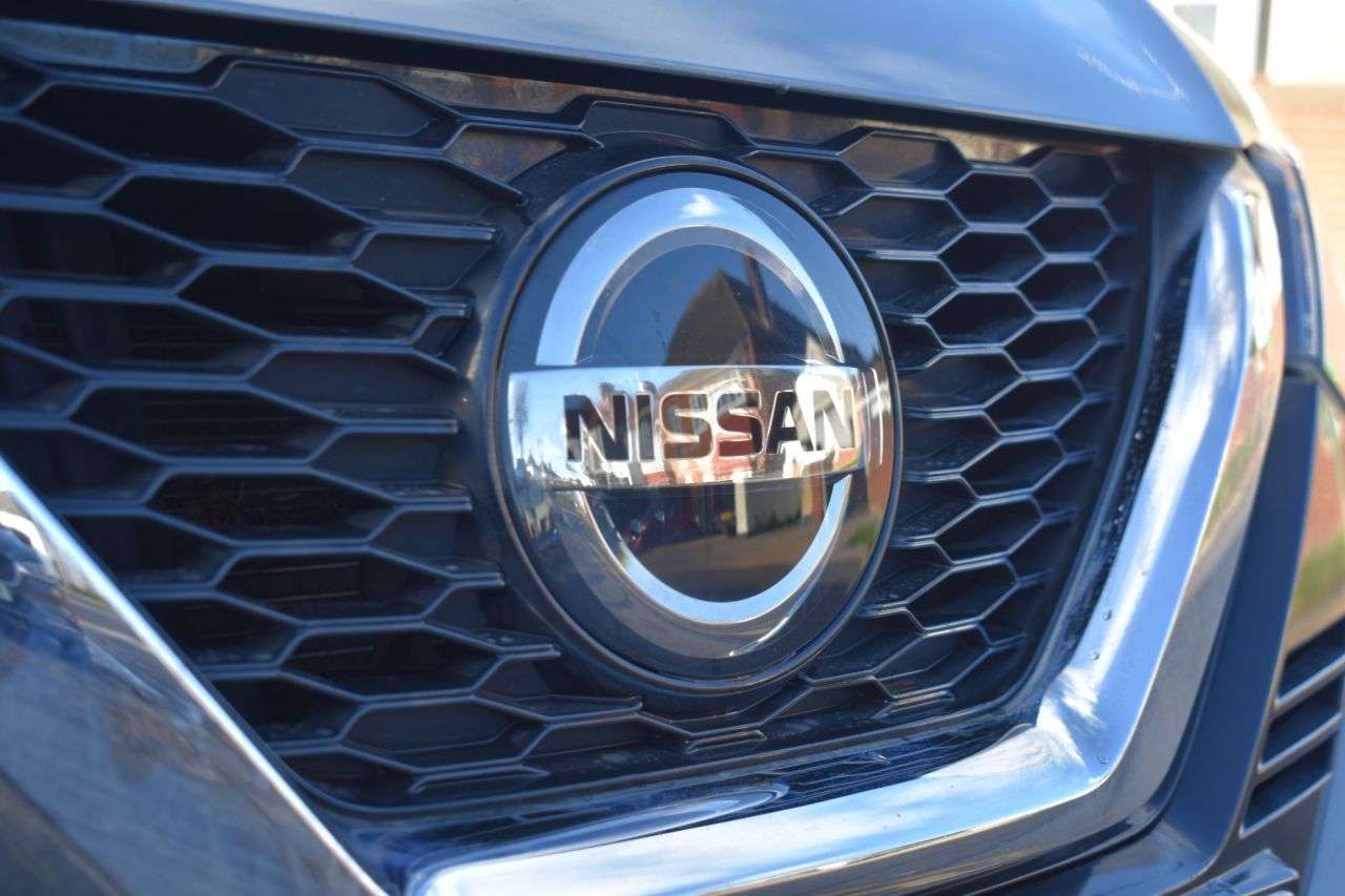 A 2018 NISSAN QASHQAI 1.5 dCi N-Connecta SUV 5dr Diesel Manual Euro 6 (s/s) (110 ps) 360 cameras A 2018 NISSAN QASHQAI 1.5 dCi N-Connecta SUV 5dr Diesel Manual Euro 6 (s/s) (110 ps) 360 cameras