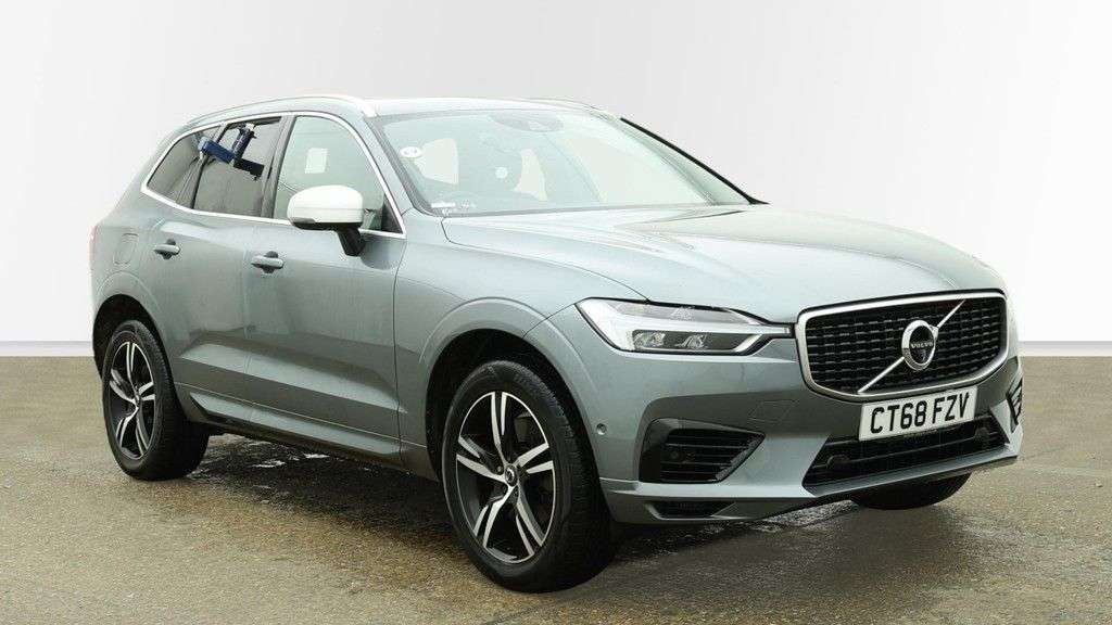 A 2019 VOLVO XC60 2.0h T8 Twin Engine 10.4kWh R-Design SUV 5dr Petrol Plug-in Hybrid Auto AWD A 2019 VOLVO XC60 2.0h T8 Twin Engine 10.4kWh R-Design SUV 5dr Petrol Plug-in Hybrid Auto AWD