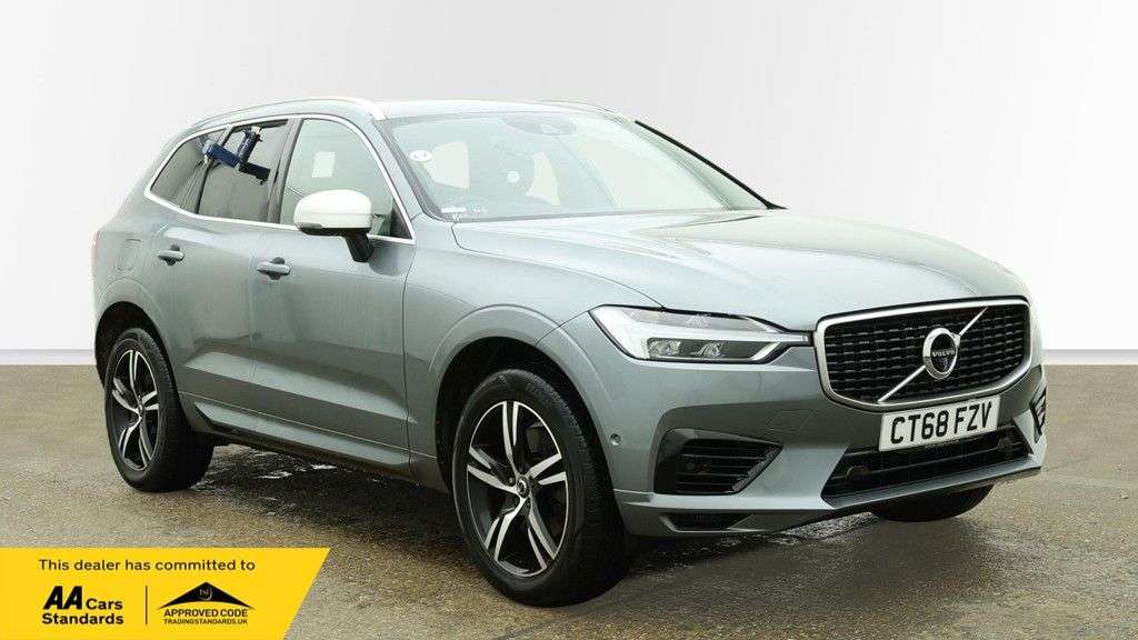 A 2019 VOLVO XC60 2.0h T8 Twin Engine 10.4kWh R-Design SUV 5dr Petrol Plug-in Hybrid Auto AWD A 2019 VOLVO XC60 2.0h T8 Twin Engine 10.4kWh R-Design SUV 5dr Petrol Plug-in Hybrid Auto AWD