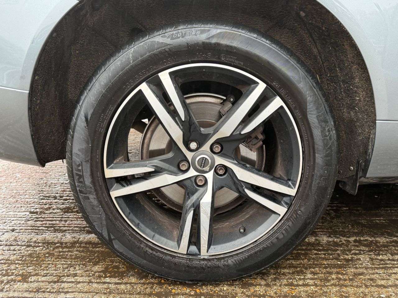 2019 VOLVO XC60 2019 VOLVO XC60