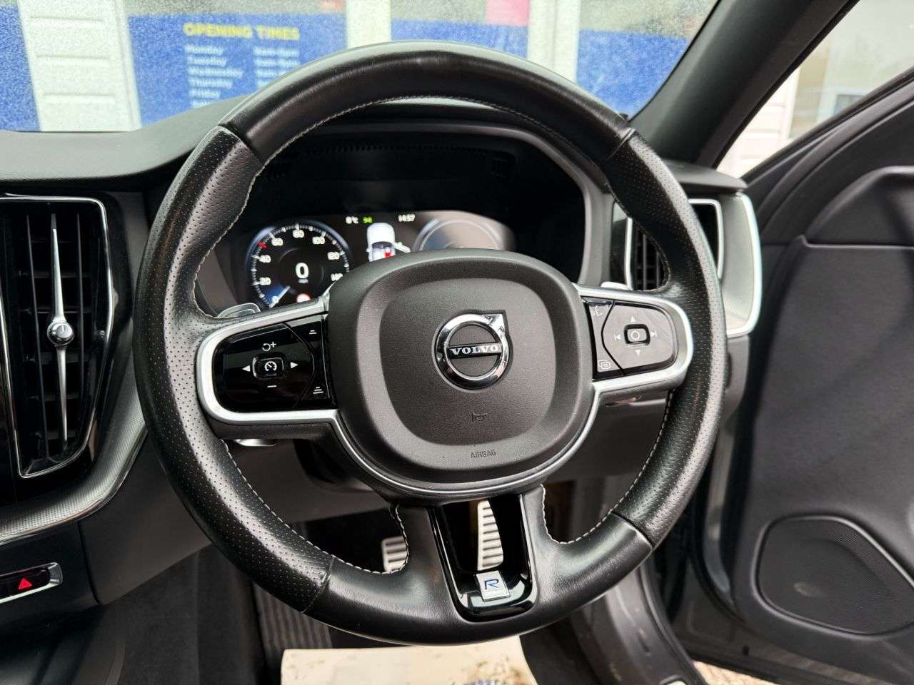 2019 VOLVO XC60 2019 VOLVO XC60