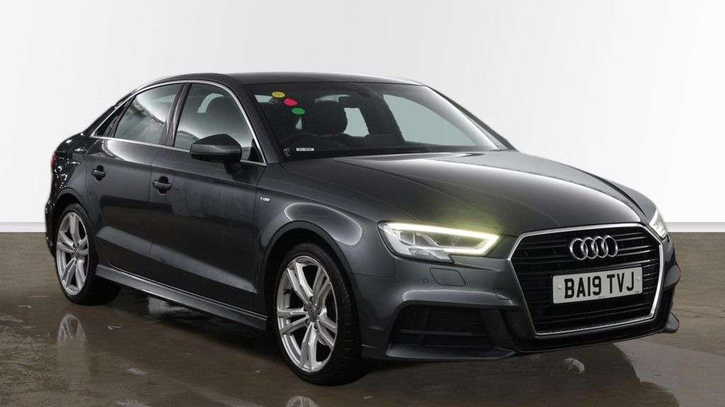 A 2019 AUDI A3 1.5 TFSI CoD 35 S line Saloon 4dr Petrol S Tronic Euro 6 (s/s) (150 ps) HDD A 2019 AUDI A3 1.5 TFSI CoD 35 S line Saloon 4dr Petrol S Tronic Euro 6 (s/s) (150 ps) HDD