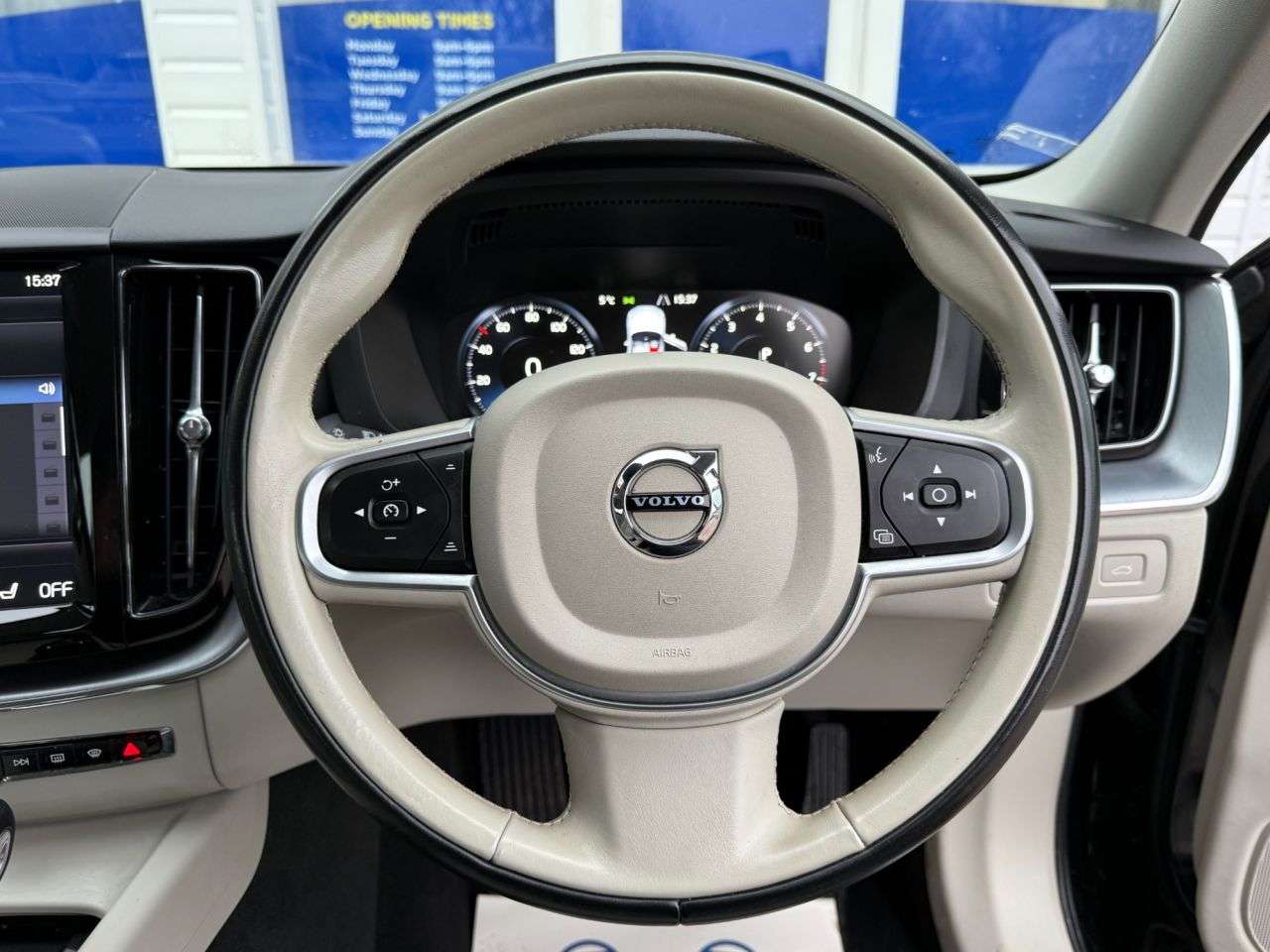 2018 VOLVO XC60 2018 VOLVO XC60