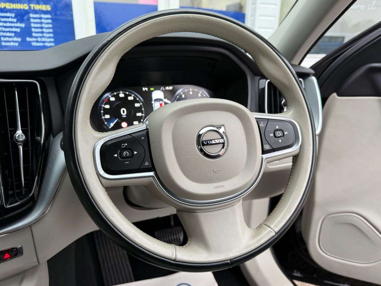 2018 VOLVO XC60 2018 VOLVO XC60