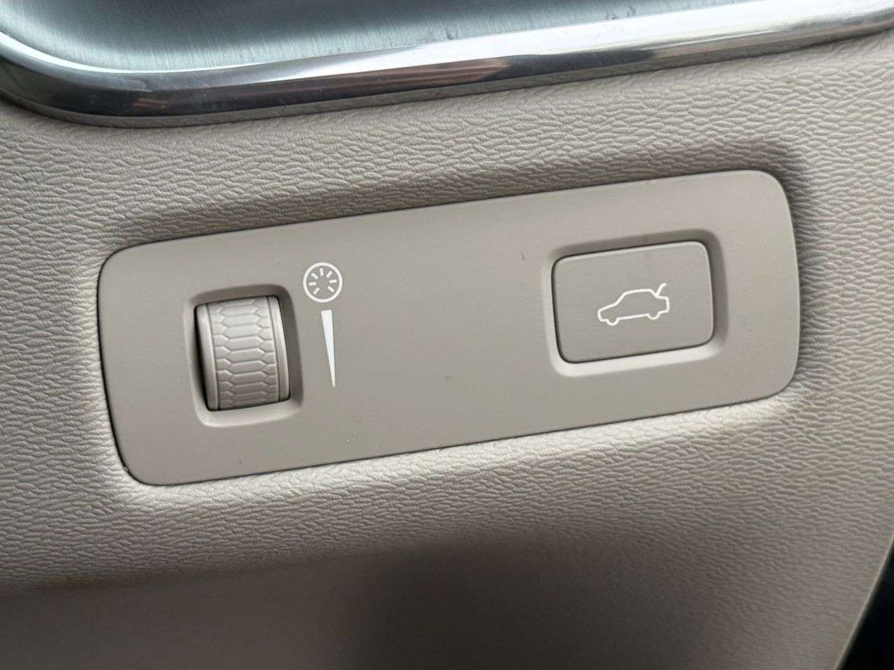 2018 VOLVO XC60 2018 VOLVO XC60