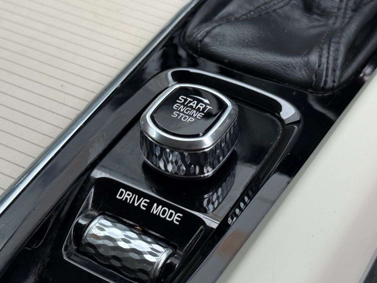 2018 VOLVO XC60 2018 VOLVO XC60