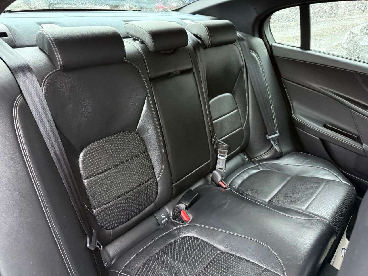 2017 JAGUAR XE 2017 JAGUAR XE