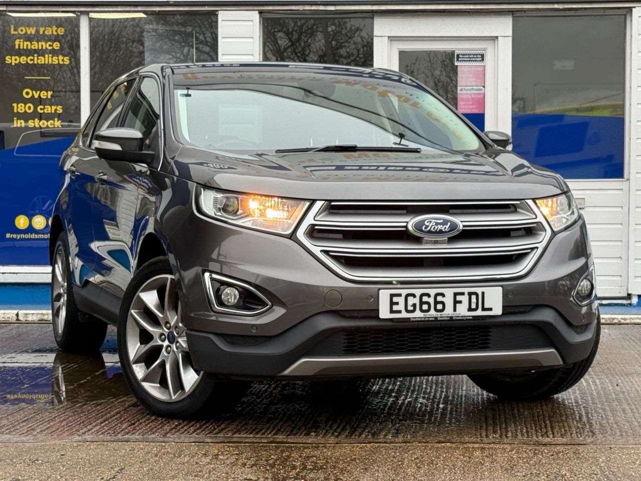 A 2017 FORD EDGE 2.0 TDCi Titanium SUV 5dr Diesel Powershift AWD Euro 6 (s/s) (210 ps) SAT-N A 2017 FORD EDGE 2.0 TDCi Titanium SUV 5dr Diesel Powershift AWD Euro 6 (s/s) (210 ps) SAT-N