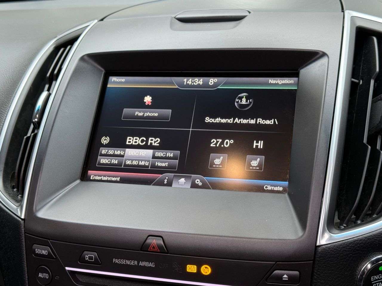 A 2017 FORD EDGE 2.0 TDCi Titanium SUV 5dr Diesel Powershift AWD Euro 6 (s/s) (210 ps) SAT-N A 2017 FORD EDGE 2.0 TDCi Titanium SUV 5dr Diesel Powershift AWD Euro 6 (s/s) (210 ps) SAT-N