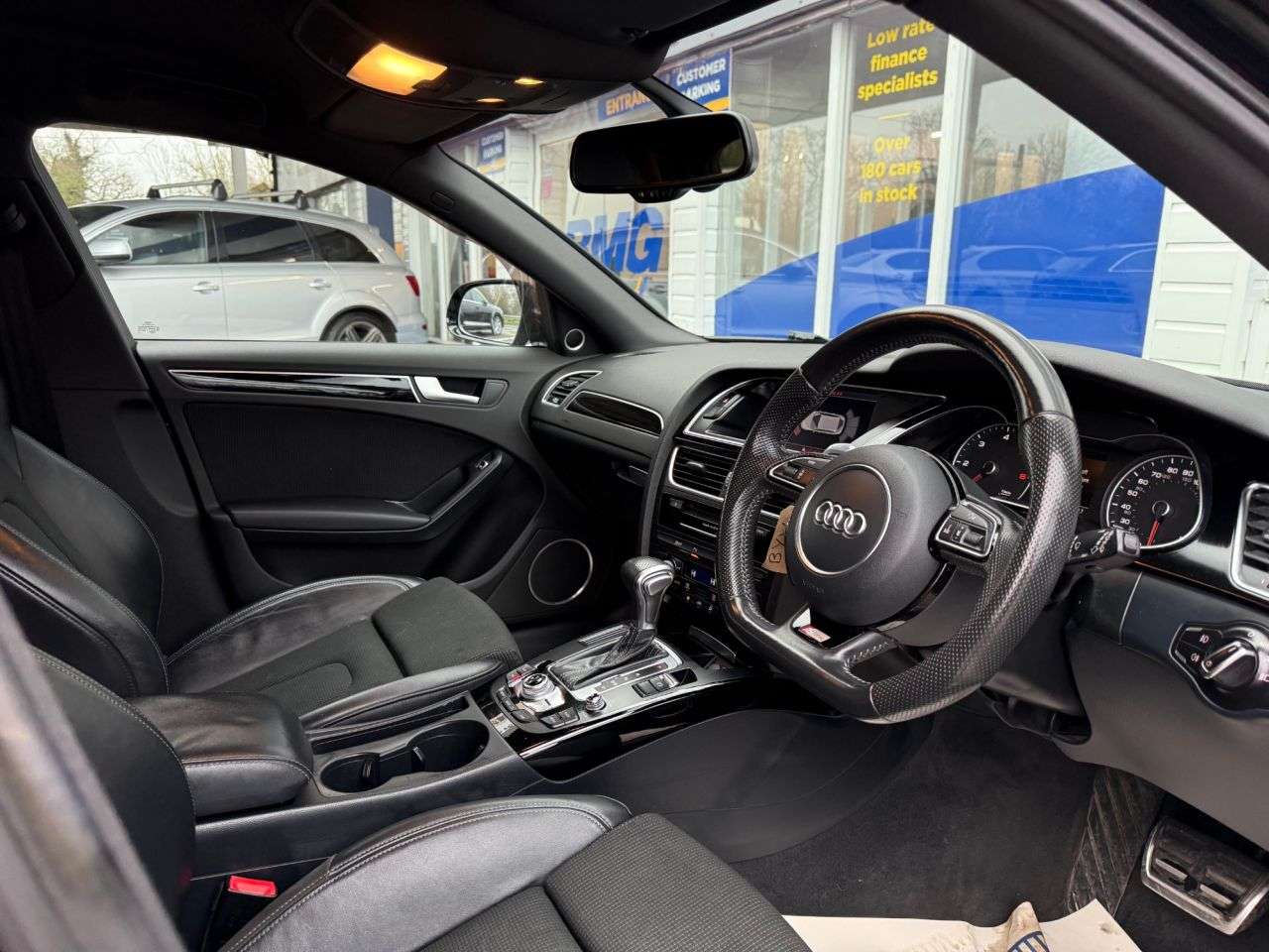 A 2015 AUDI A4 AVANT 2.0 TDI Black Edition Estate 5dr Diesel Multitronic Euro 6 (s/s) (Nav) (190 A 2015 AUDI A4 AVANT 2.0 TDI Black Edition Estate 5dr Diesel Multitronic Euro 6 (s/s) (Nav) (190