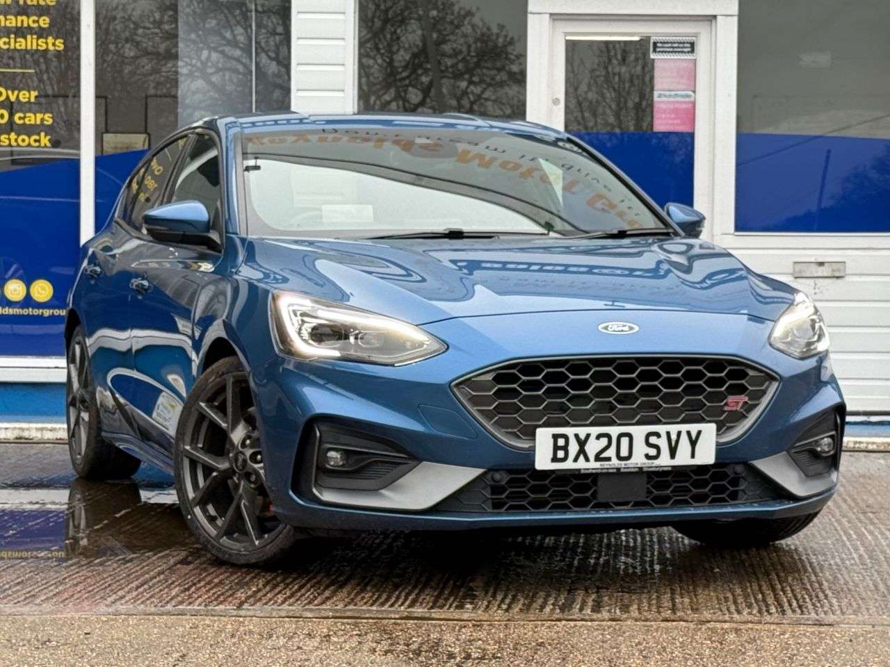 A 2020 FORD FOCUS 2.3T EcoBoost ST Hatchback 5dr Petrol Manual Euro 6 (s/s) (280 ps) HALF LEA A 2020 FORD FOCUS 2.3T EcoBoost ST Hatchback 5dr Petrol Manual Euro 6 (s/s) (280 ps) HALF LEA
