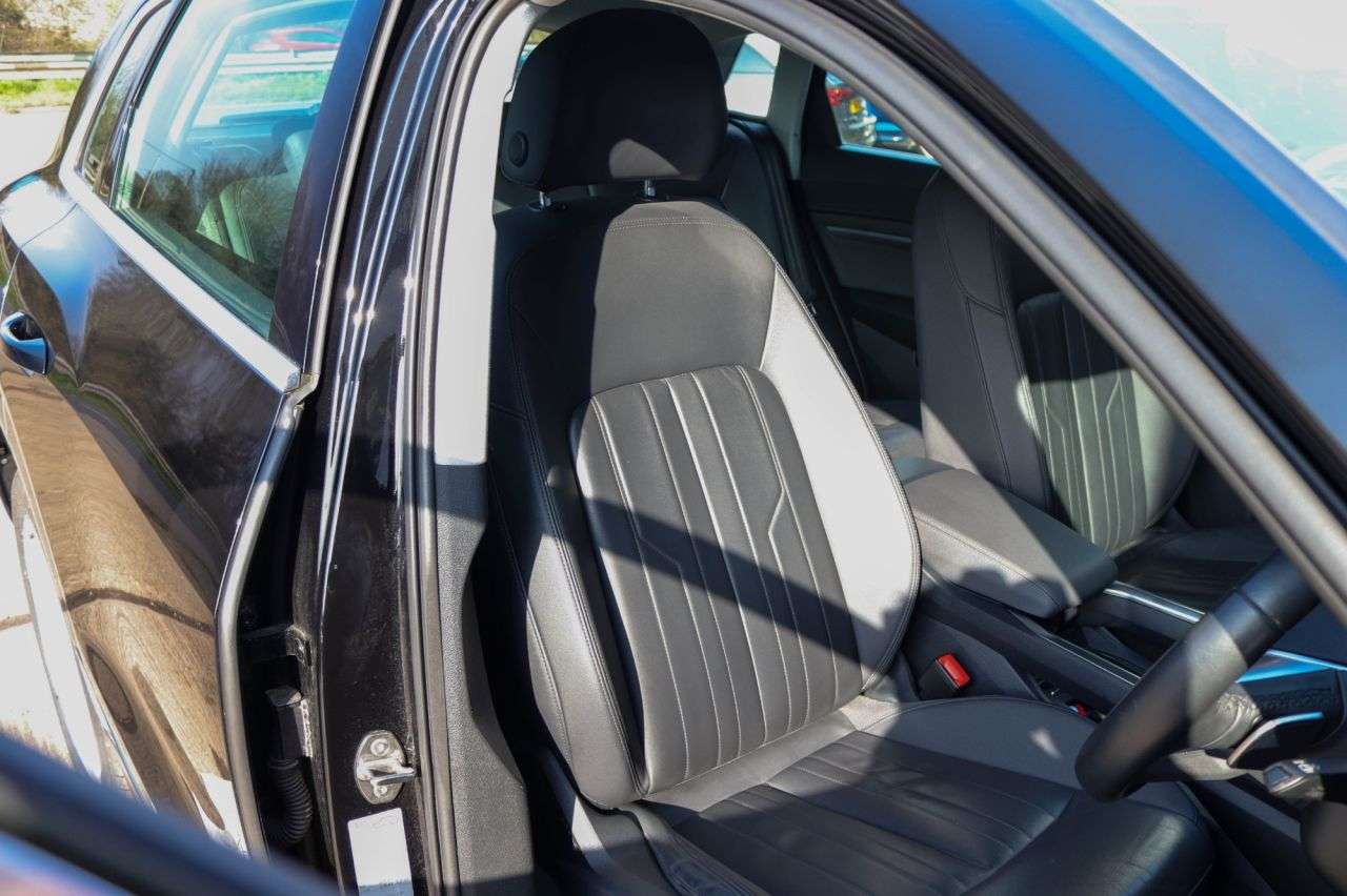 2021 AUDI E-TRON 2021 AUDI E-TRON