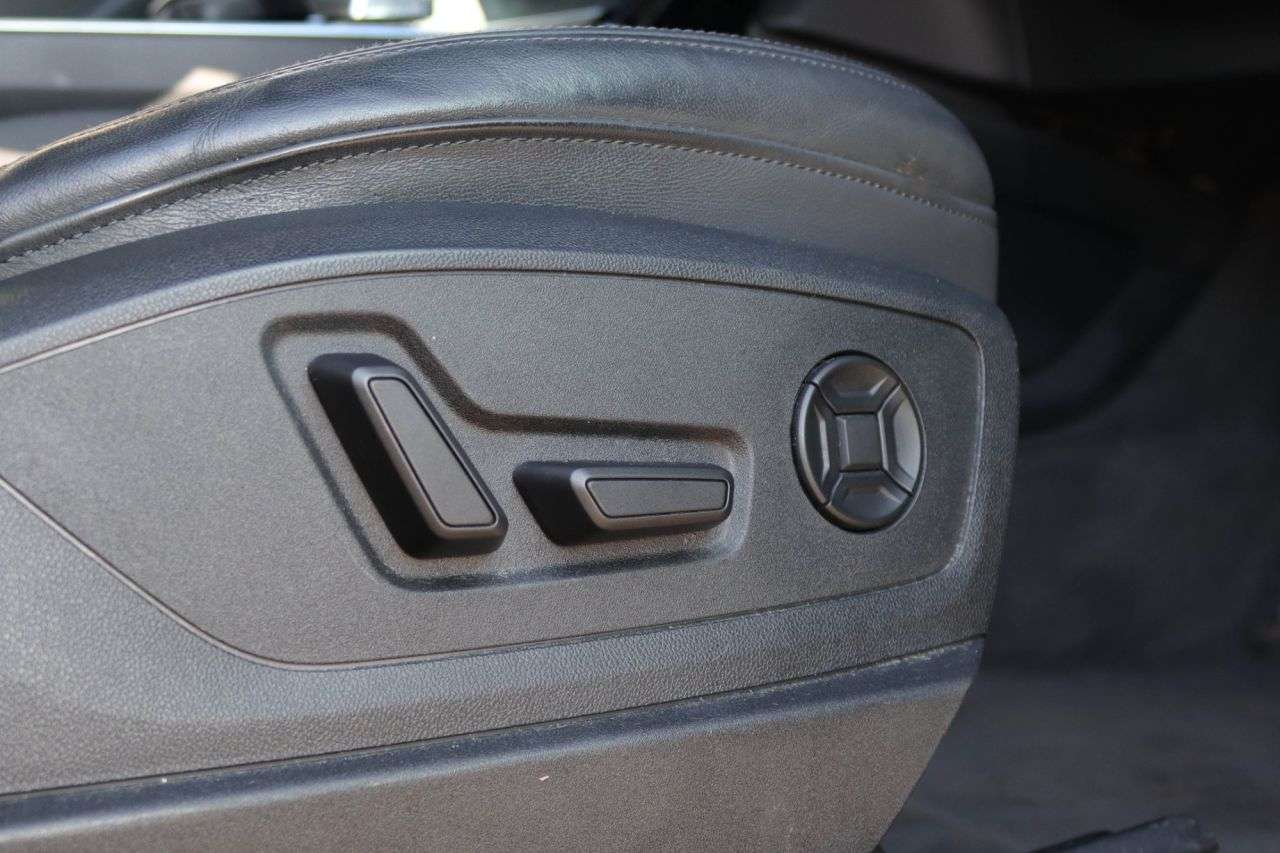 2021 AUDI E-TRON 2021 AUDI E-TRON