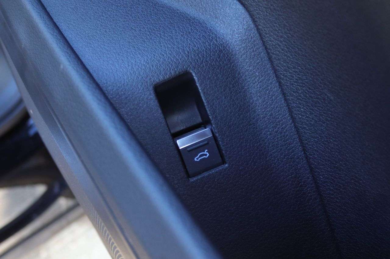 2021 AUDI E-TRON 2021 AUDI E-TRON