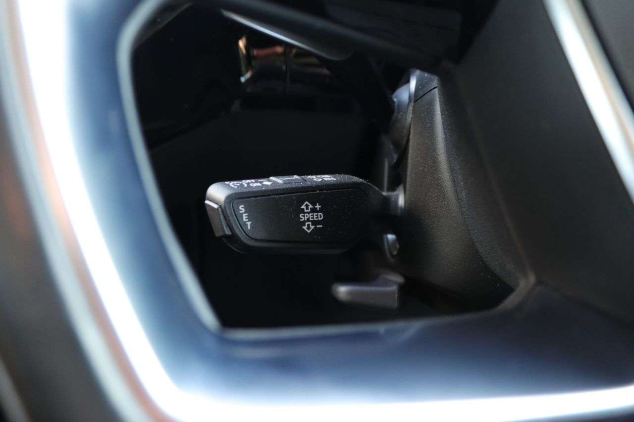 2021 AUDI E-TRON 2021 AUDI E-TRON