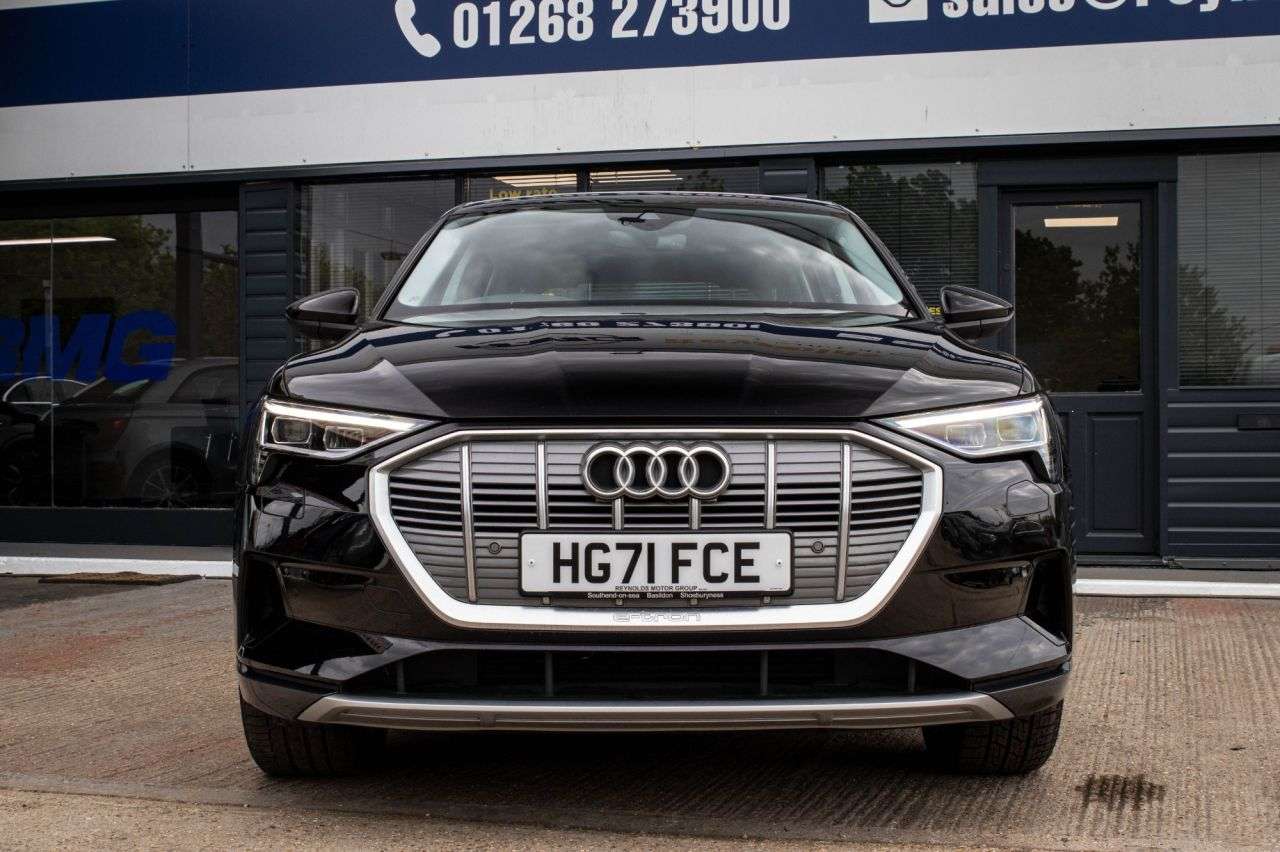 A 2021 AUDI E-TRON 50 Technik SUV 5dr Electric Auto quattro 71.2kWh (11kW Charger) (313 ps) GR A 2021 AUDI E-TRON 50 Technik SUV 5dr Electric Auto quattro 71.2kWh (11kW Charger) (313 ps) GR