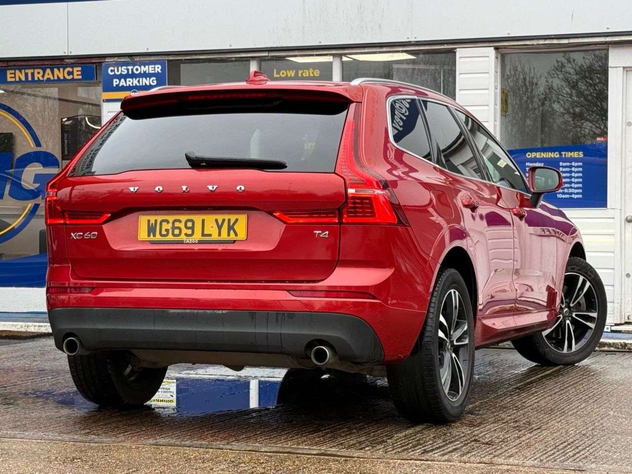 2019 VOLVO XC60 2019 VOLVO XC60