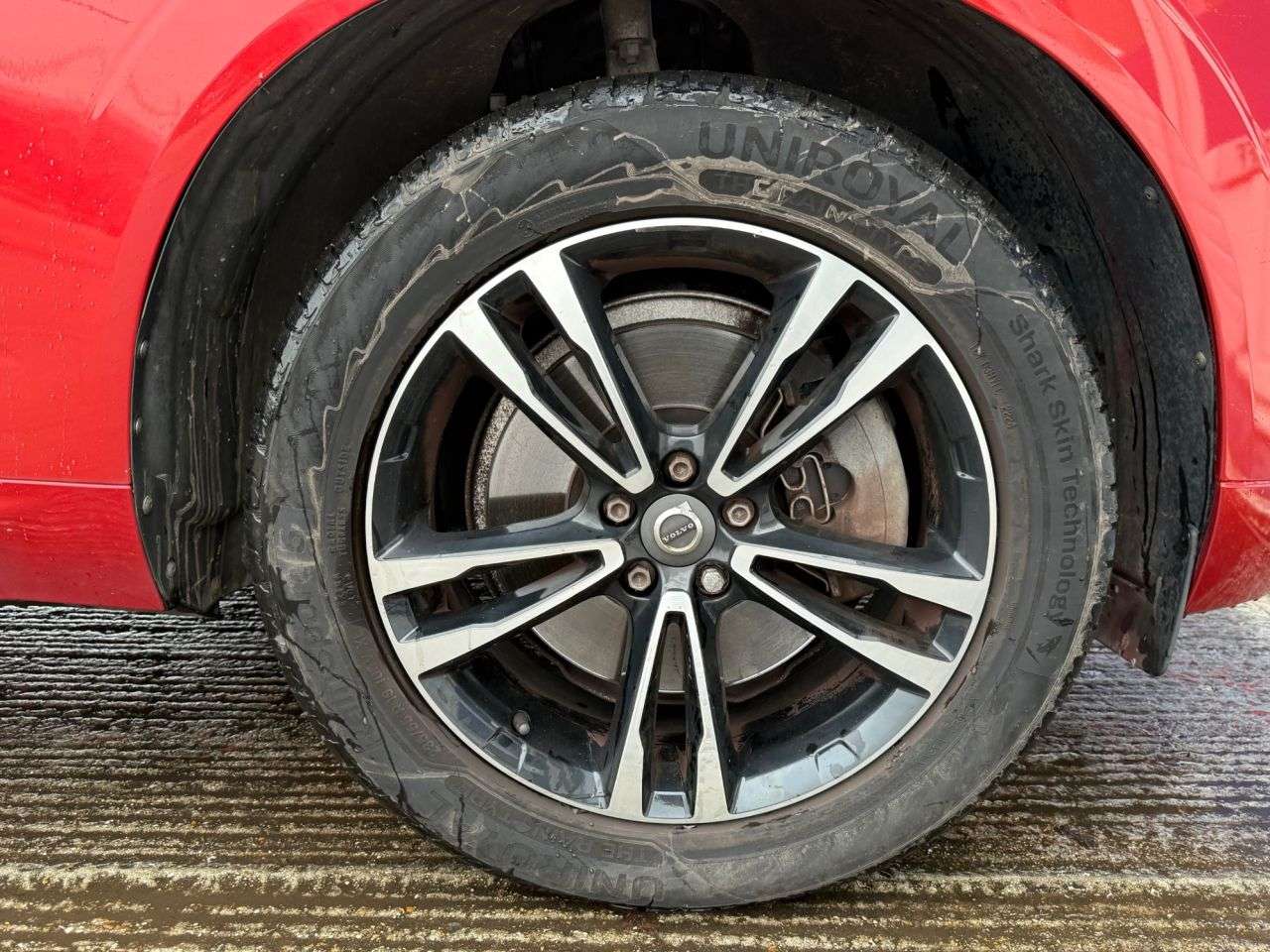 2019 VOLVO XC60 2019 VOLVO XC60