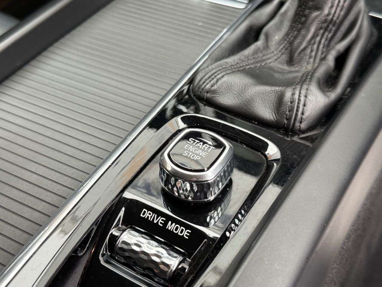 2019 VOLVO XC60 2019 VOLVO XC60