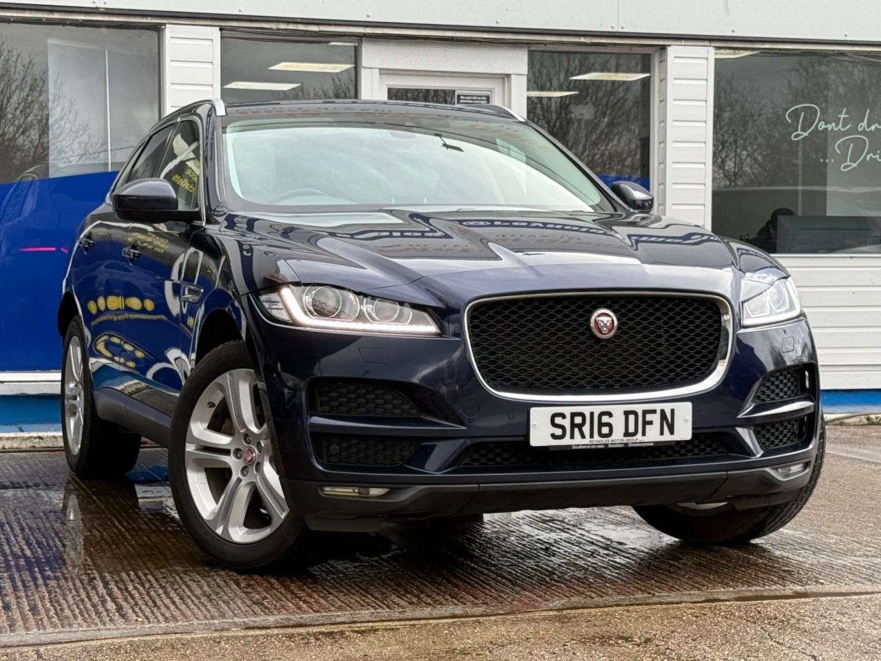 A 2016 JAGUAR F-PACE 2.0 D180 Portfolio SUV 5dr Diesel Auto AWD Euro 6 (s/s) (180 ps) 2 PREVIOUS A 2016 JAGUAR F-PACE 2.0 D180 Portfolio SUV 5dr Diesel Auto AWD Euro 6 (s/s) (180 ps) 2 PREVIOUS