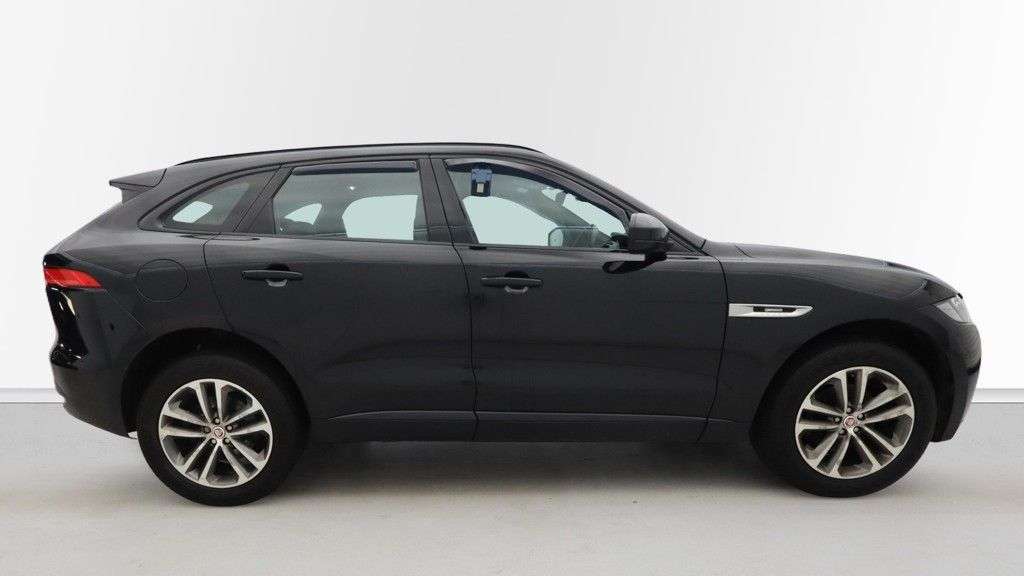 2017 JAGUAR F-PACE 2017 JAGUAR F-PACE