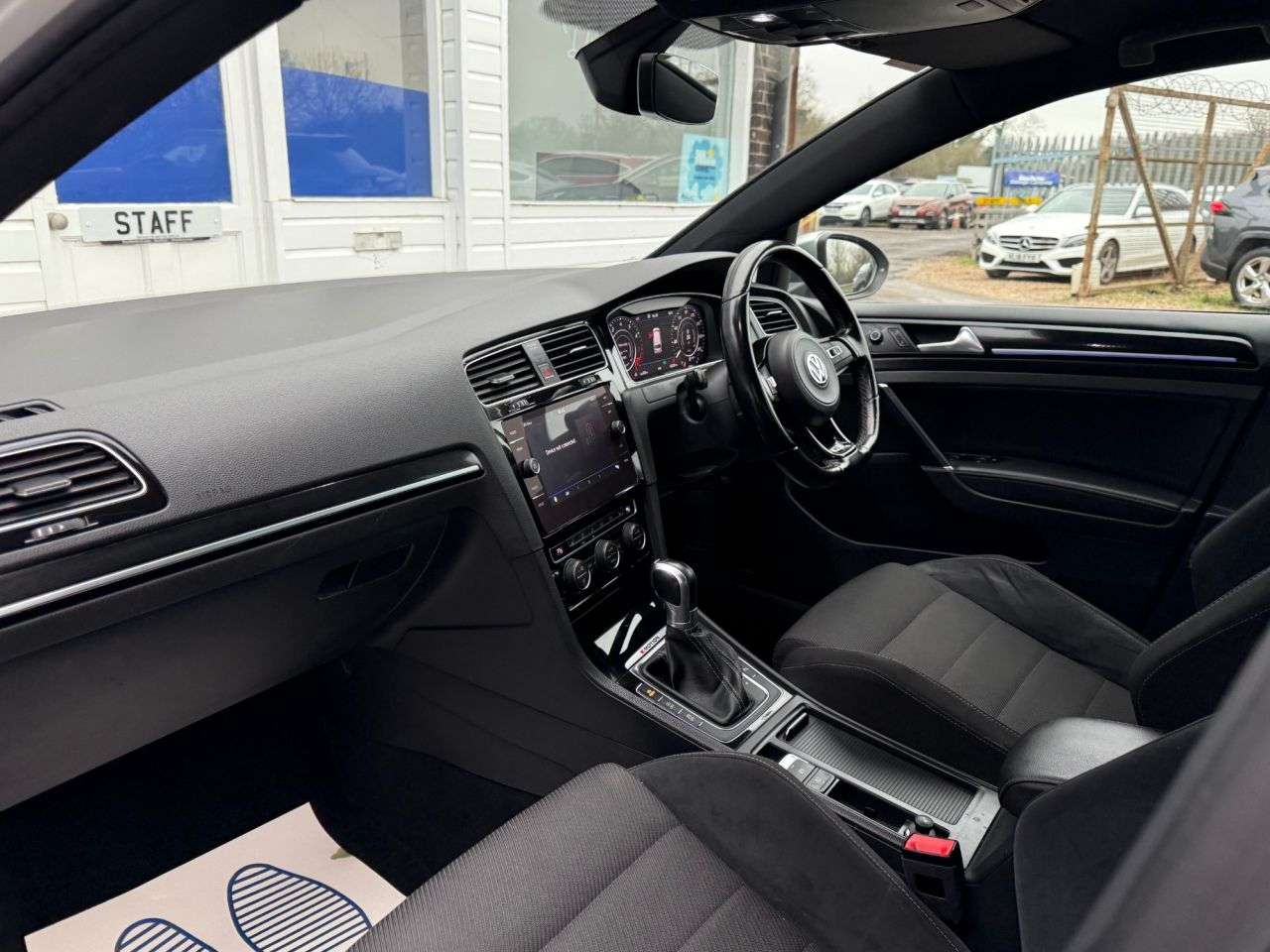 2017 VOLKSWAGEN GOLF 2017 VOLKSWAGEN GOLF