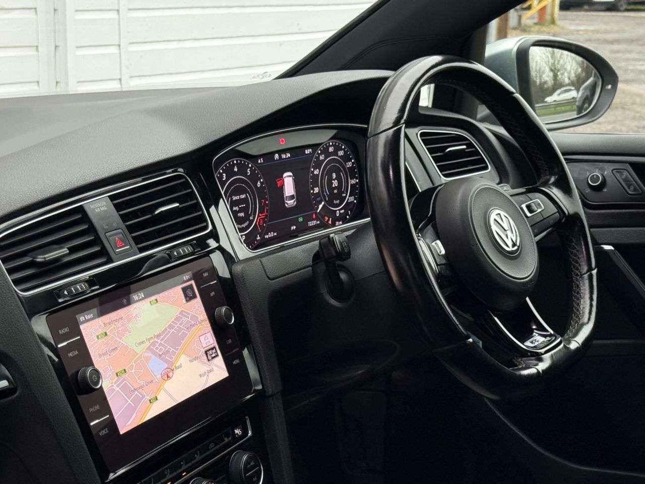 2017 VOLKSWAGEN GOLF 2017 VOLKSWAGEN GOLF