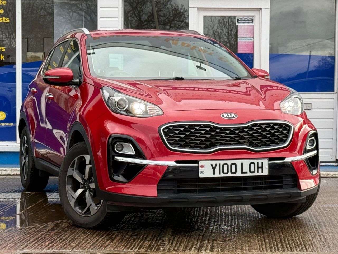 A 2019 KIA SPORTAGE 1.6 CRDi EcoDynamics+ 2 SUV 5dr Diesel Hybrid DCT Euro 6 (s/s) (134 bhp) A 2019 KIA SPORTAGE 1.6 CRDi EcoDynamics+ 2 SUV 5dr Diesel Hybrid DCT Euro 6 (s/s) (134 bhp)