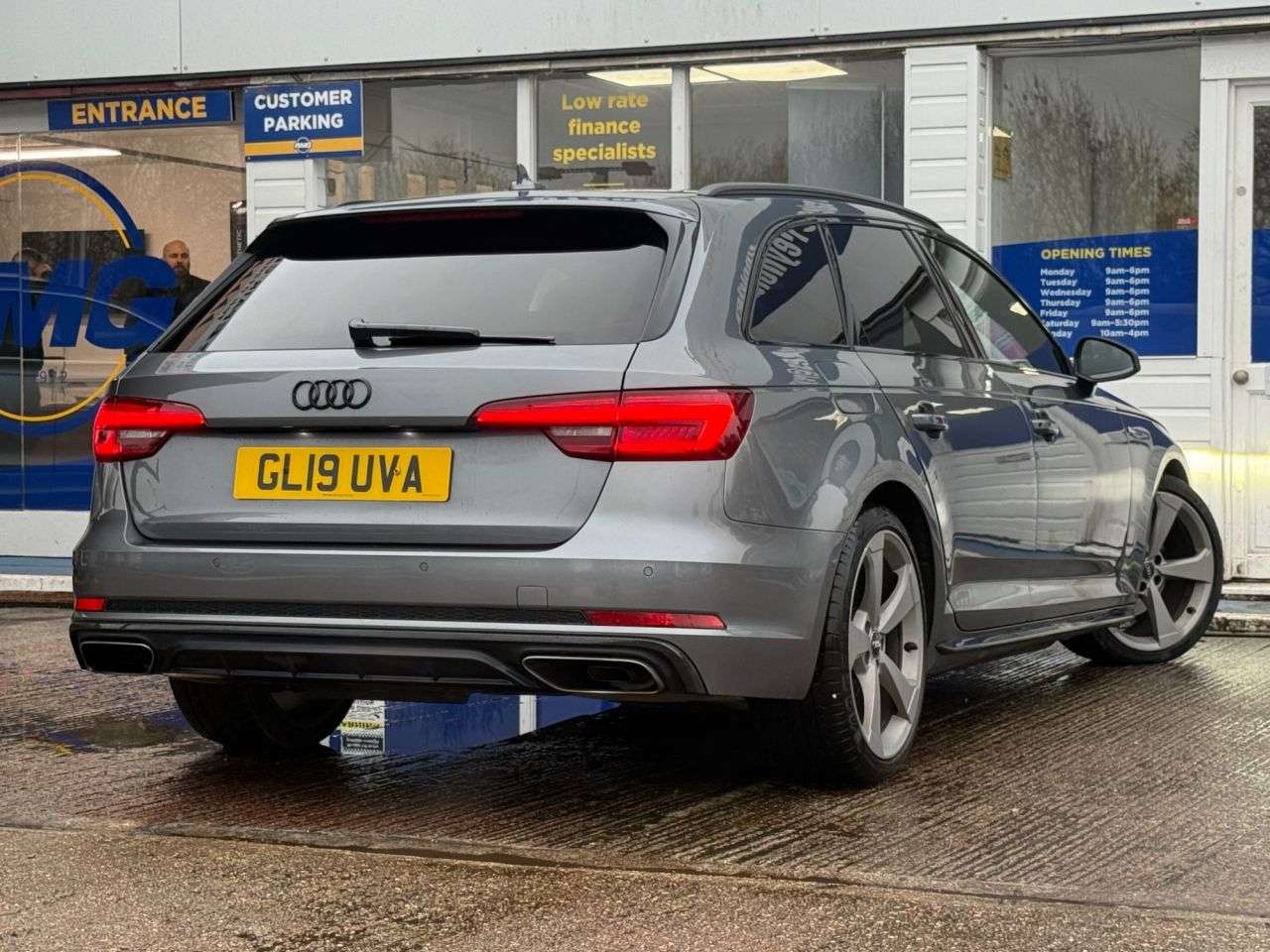 2019 AUDI A4 AVANT 2019 AUDI A4 AVANT