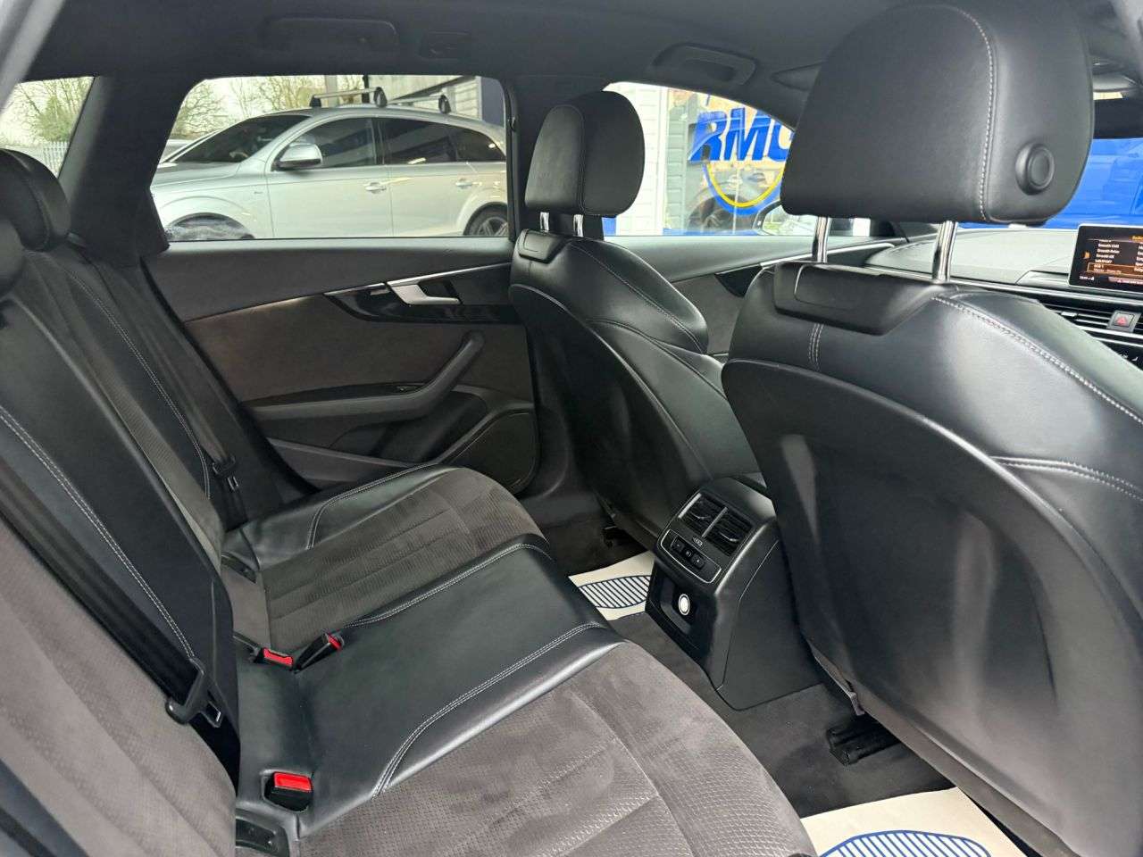 2019 AUDI A4 AVANT 2019 AUDI A4 AVANT