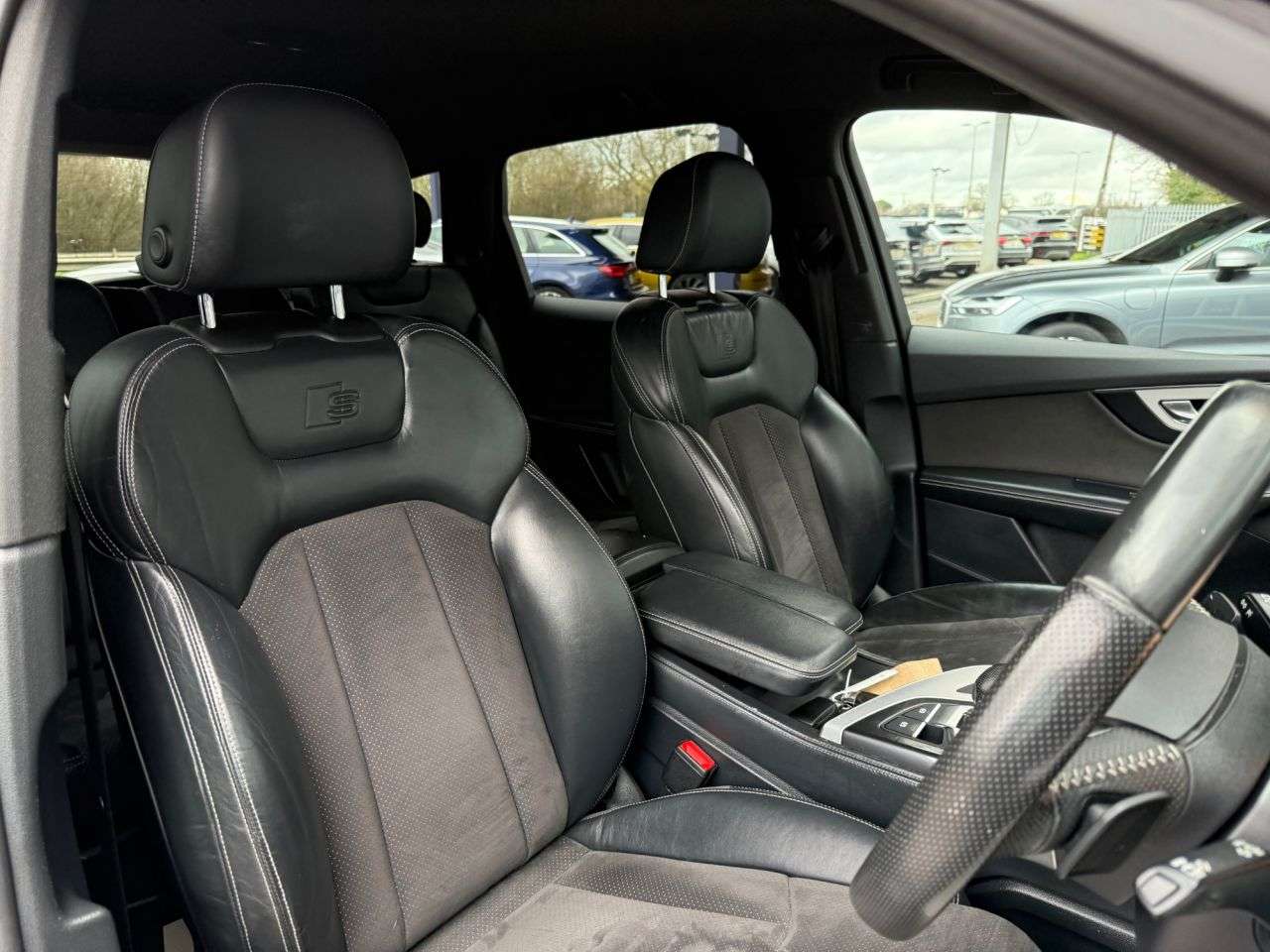 2016 AUDI Q7 2016 AUDI Q7