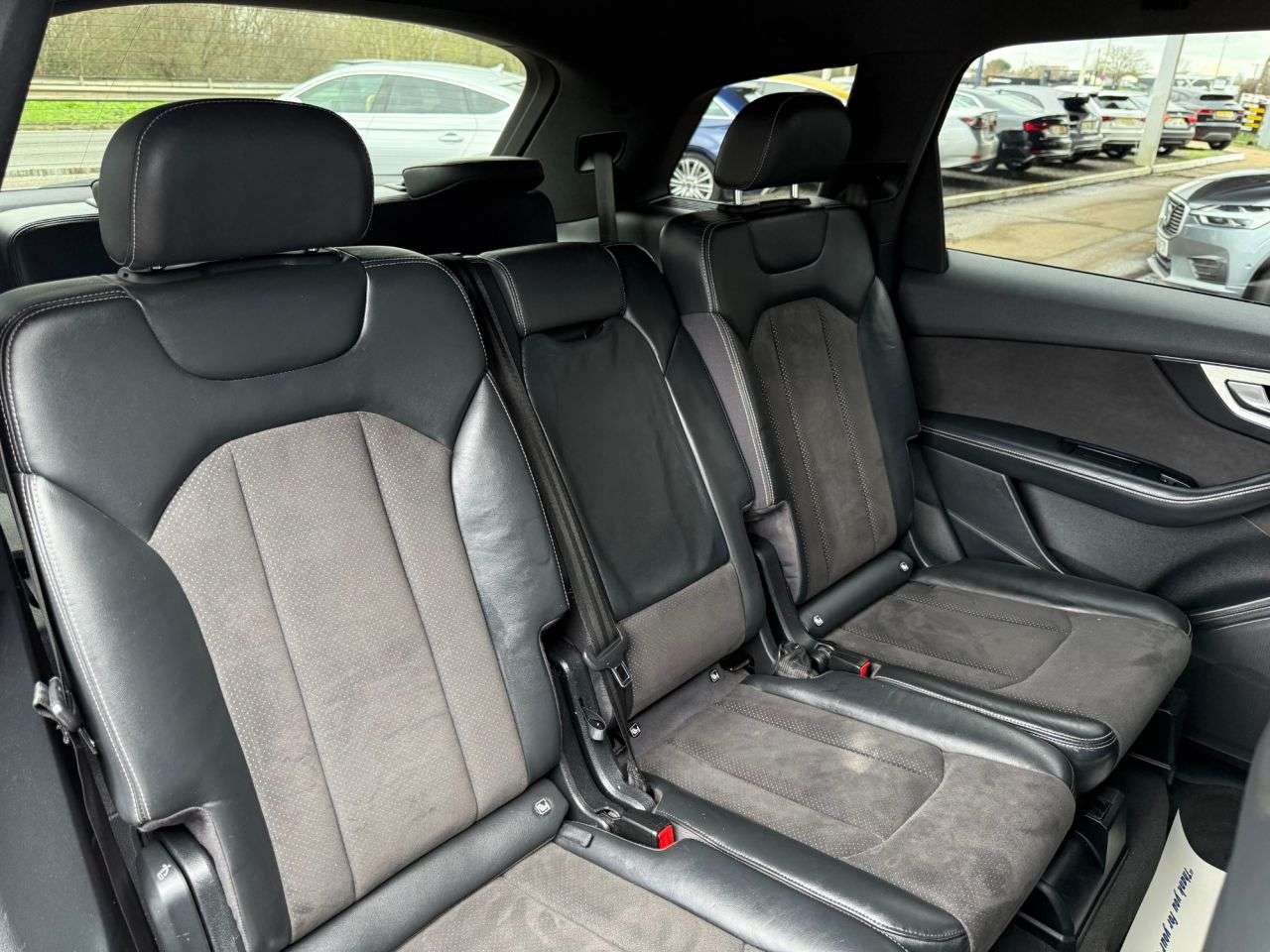 2016 AUDI Q7 2016 AUDI Q7