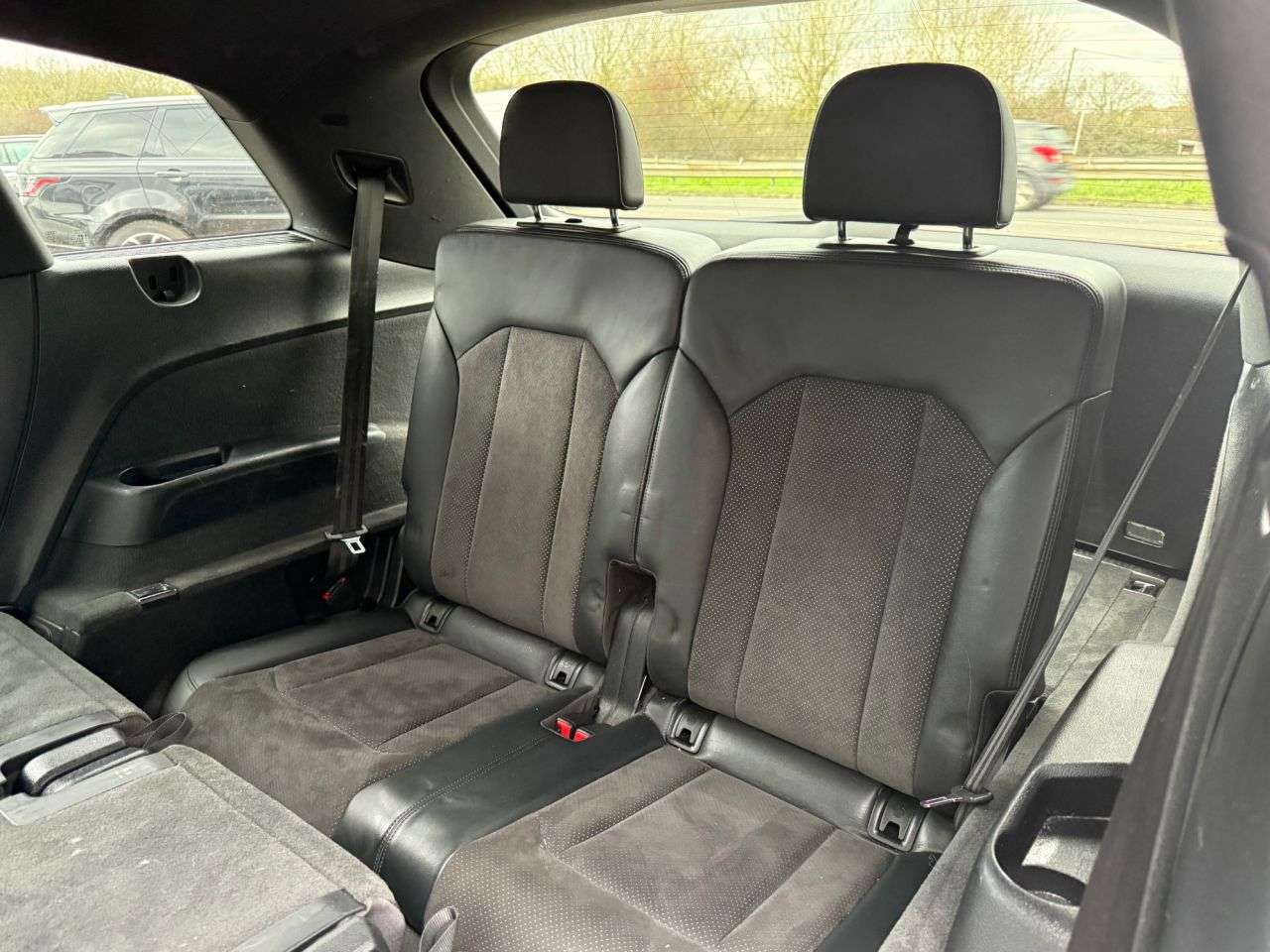 2016 AUDI Q7 2016 AUDI Q7