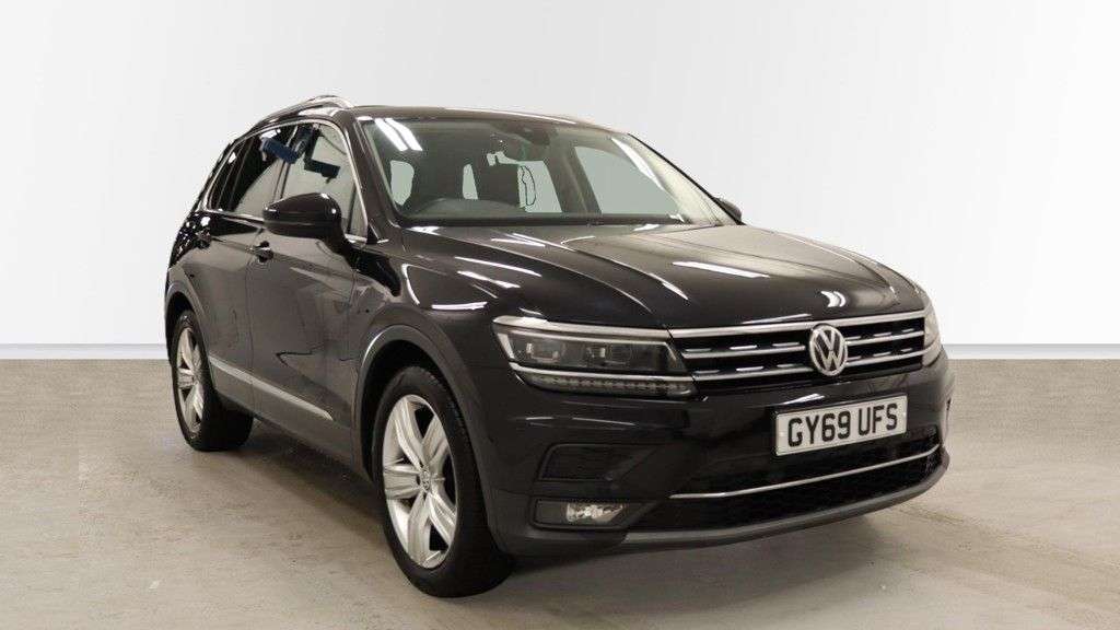 A 2020 VOLKSWAGEN TIGUAN 1.5 TSI EVO SEL SUV 5dr Petrol DSG Euro 6 (s/s) (150 ps) SAT NAV / PARKING A 2020 VOLKSWAGEN TIGUAN 1.5 TSI EVO SEL SUV 5dr Petrol DSG Euro 6 (s/s) (150 ps) SAT NAV / PARKING