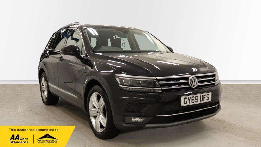 A 2020 VOLKSWAGEN TIGUAN 1.5 TSI EVO SEL SUV 5dr Petrol DSG Euro 6 (s/s) (150 ps) SAT NAV / PARKING A 2020 VOLKSWAGEN TIGUAN 1.5 TSI EVO SEL SUV 5dr Petrol DSG Euro 6 (s/s) (150 ps) SAT NAV / PARKING