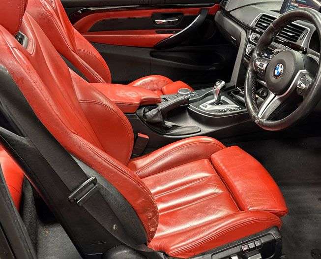 A 2017 BMW M4 3.0 BiTurbo Convertible 2dr Petrol DCT Euro 6 (s/s) (431 ps) COMFORT PACK / A 2017 BMW M4 3.0 BiTurbo Convertible 2dr Petrol DCT Euro 6 (s/s) (431 ps) COMFORT PACK /