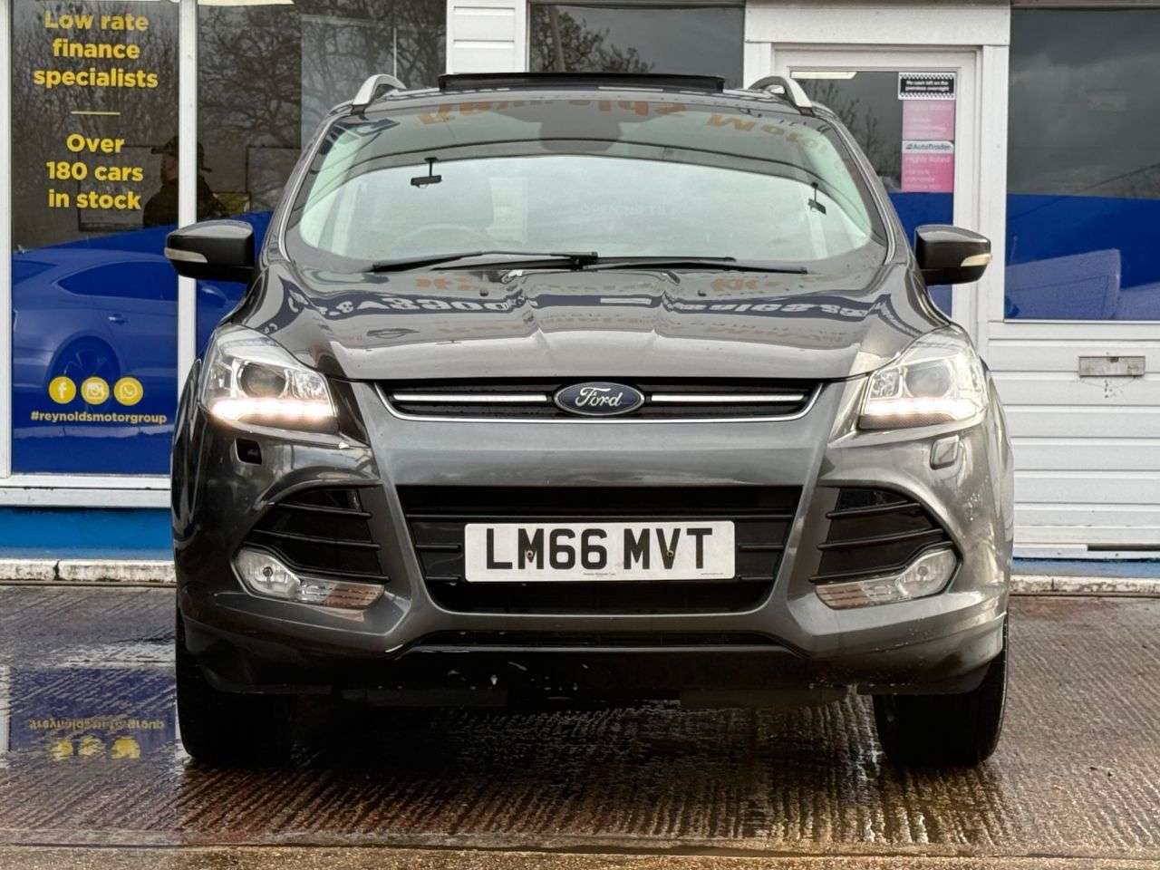 A 2016 FORD KUGA 2.0 TDCi Titanium X SUV 5dr Diesel Powershift AWD Euro 6 (s/s) (180 ps) A 2016 FORD KUGA 2.0 TDCi Titanium X SUV 5dr Diesel Powershift AWD Euro 6 (s/s) (180 ps)