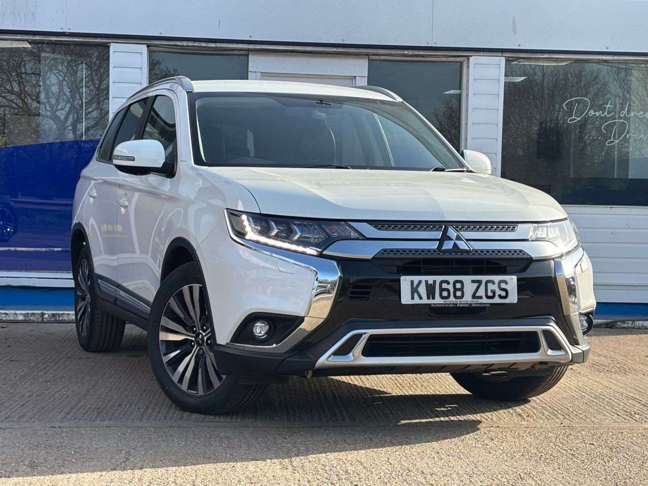 A 2019 MITSUBISHI OUTLANDER 2.0 MIVEC 4 SUV 5dr Petrol CVT 4WD Euro 6 (s/s) (150 ps) LOW MILES / 1 FORM A 2019 MITSUBISHI OUTLANDER 2.0 MIVEC 4 SUV 5dr Petrol CVT 4WD Euro 6 (s/s) (150 ps) LOW MILES / 1 FORM