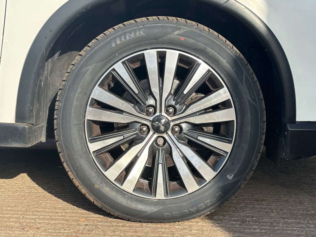 2019 MITSUBISHI OUTLANDER 2019 MITSUBISHI OUTLANDER